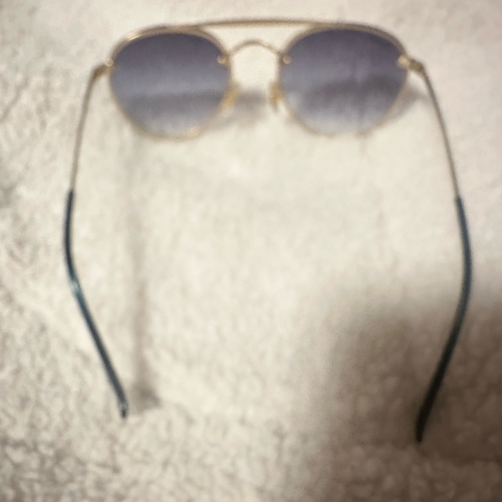 Ray-Ban Gold Frame Sunglasses with Black Lenses - Picture 3 of 7